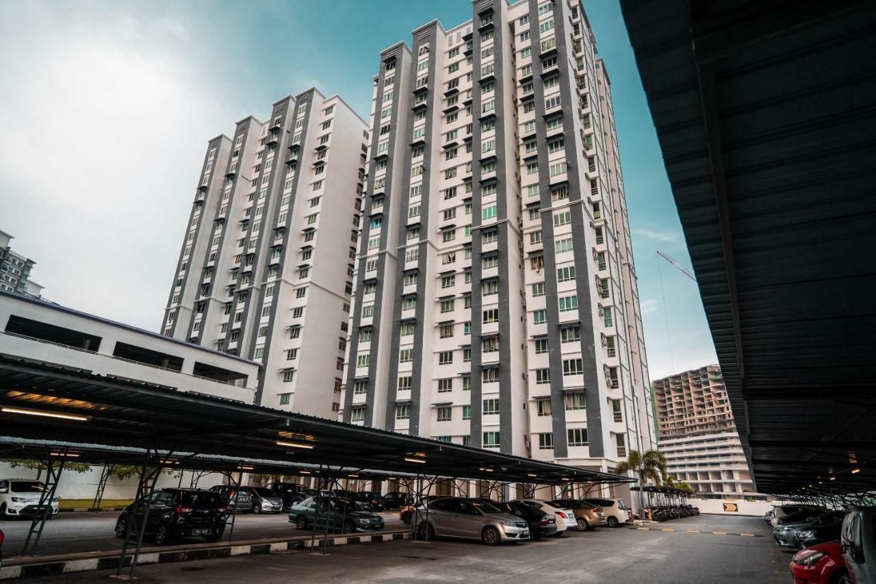 Moderm Spacious 6Pax S Pice Penang Bayan Lepas Exterior photo